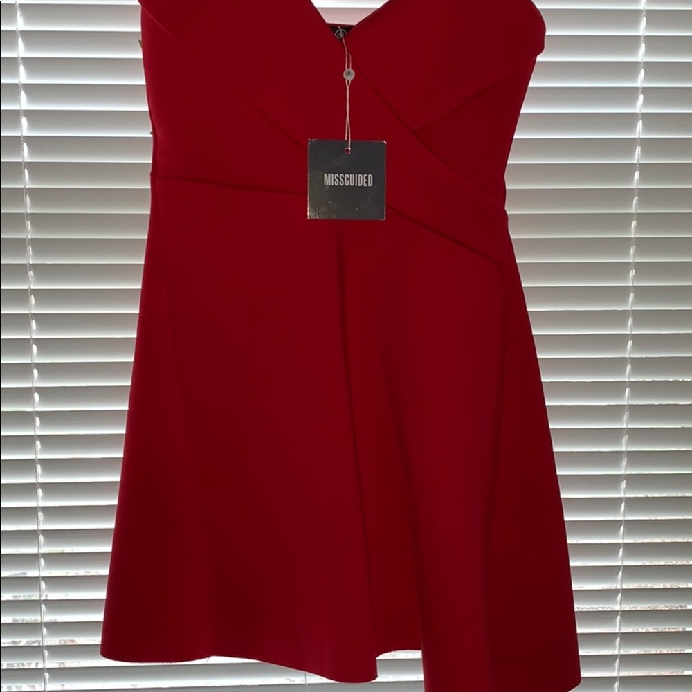 Dress - Picture 3 of 3